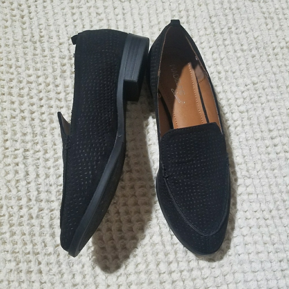 NWOT flats/loafers